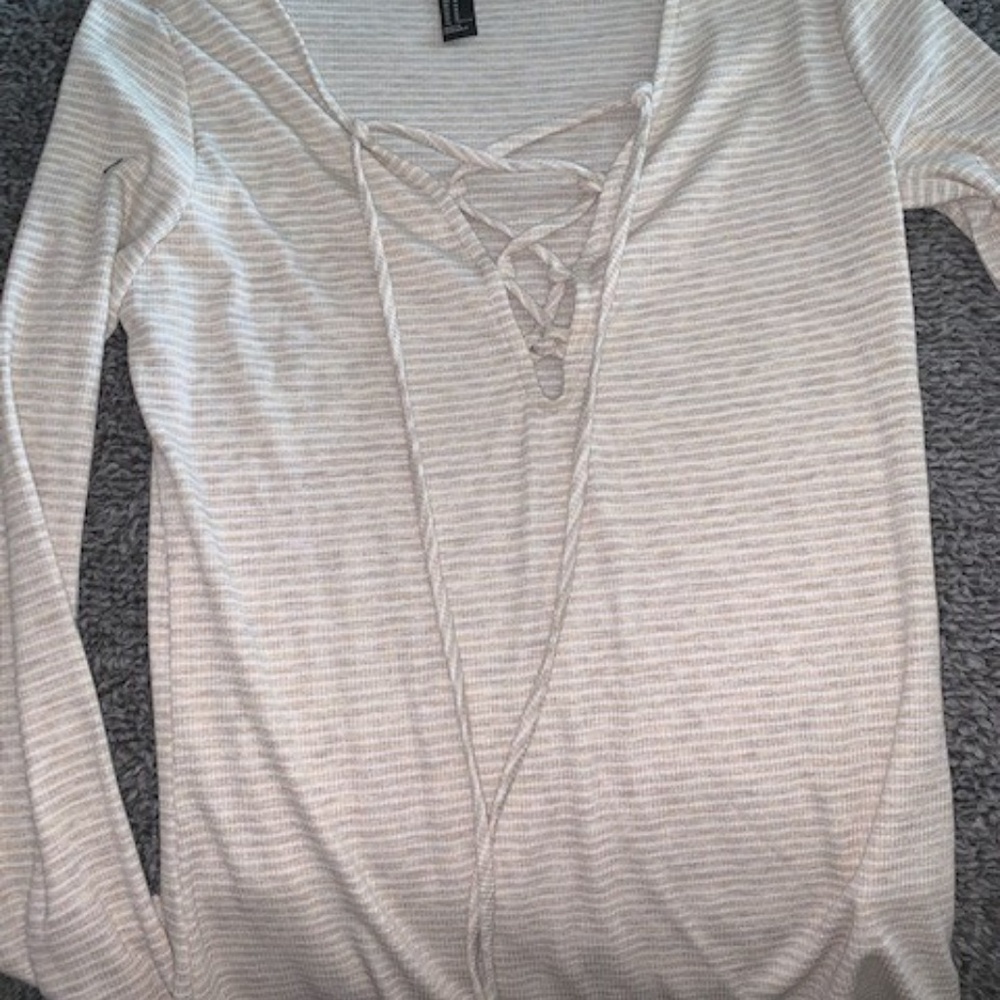 Forever 21 Front tie shirt